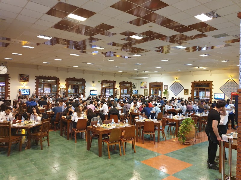 Akkonak Restaurant / Cafe