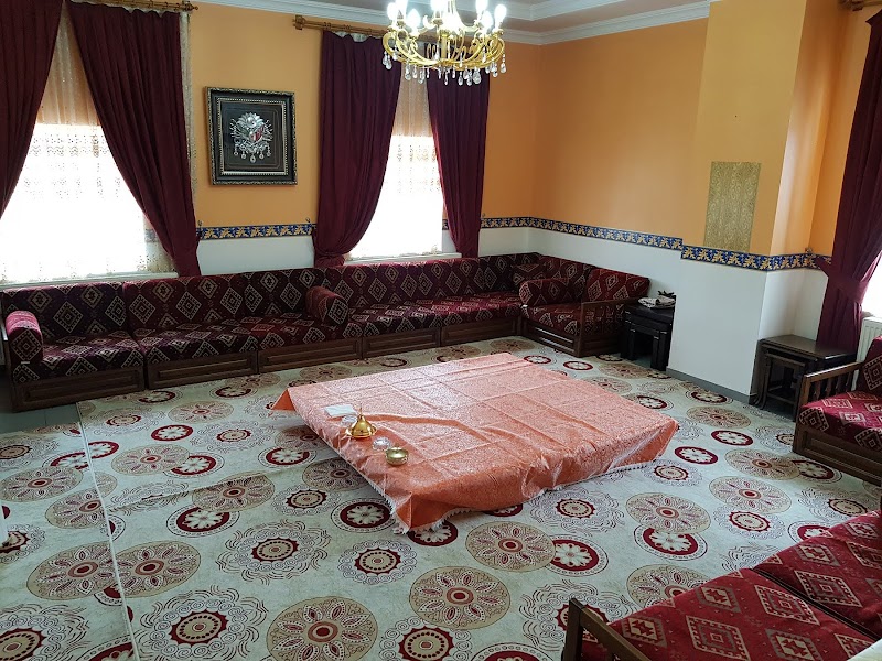 Sırçalı Uygur Restaurant & Cafe