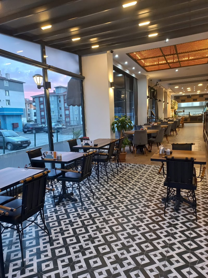 MER'IS STEAKHOUSE CAFE