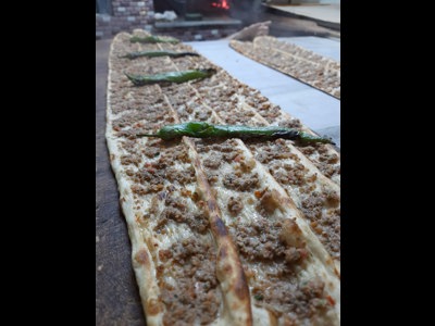 Alkan etliekmek ve lahmacun