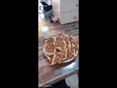 Komsu Pide Salonu